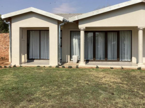 SFT Sefatsa guesthouse